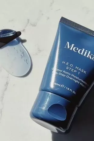 Medik8的两步面膜有助于防止冬季皮肤干燥